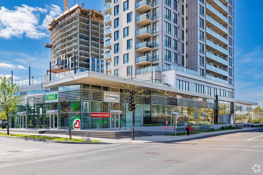 More Photos Of 2100-2220 Sauvé Rue O, Mont-Royal Apartments For Lease