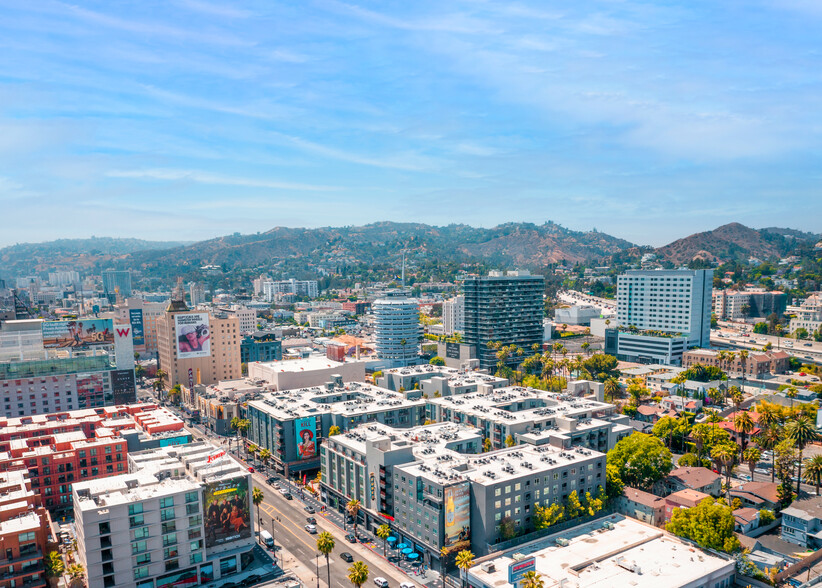 Primary Photo Of 6201 Hollywood Blvd, Hollywood Apartments For Lease