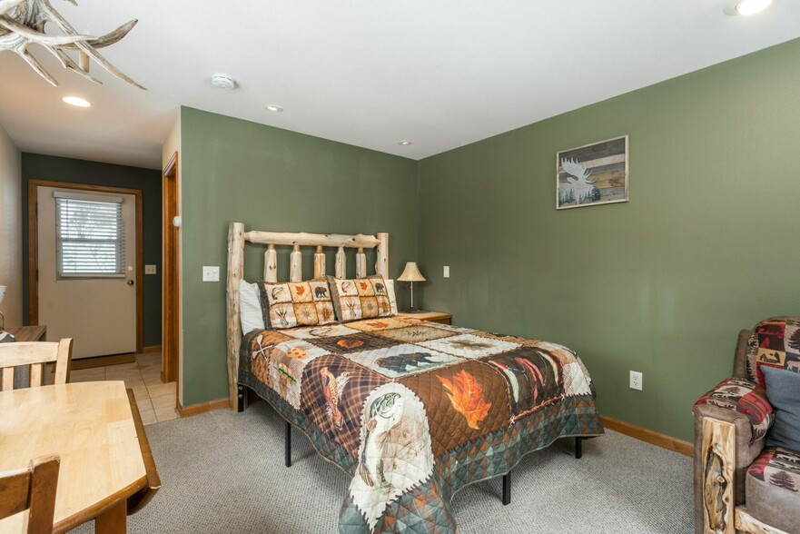 More Photos Of 1820 Fall River Rd, Estes Park Hotel For Sale