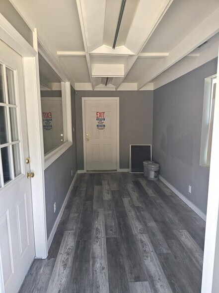 More Photos Of 506 N Conecuh St, Greenville Warehouse For Lease