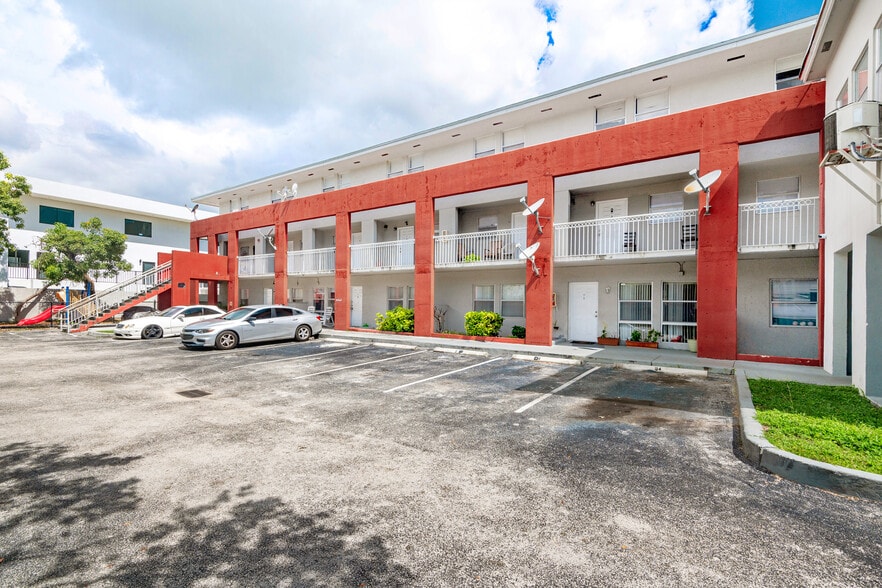 More Photos Of 1621 Nw 60th St, Miami Apartments For Sale