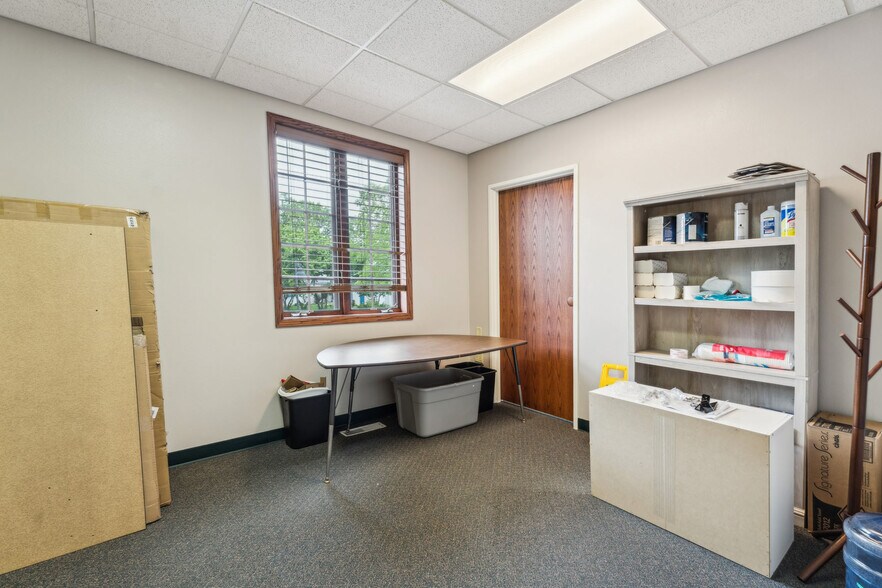More Photos Of 952 S Park Ave, Fond Du Lac Medical For Sale