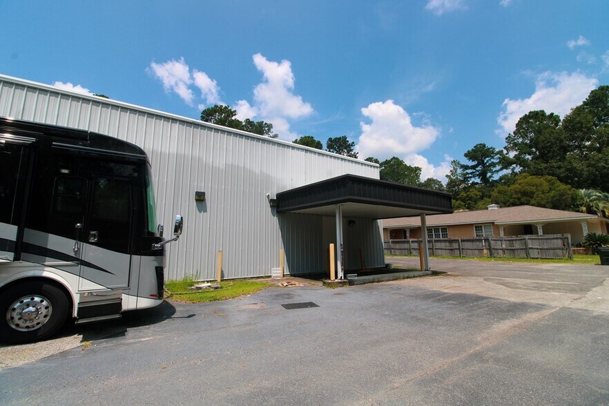 More Photos Of 1315 W Screven St, Quitman Storefront For Sale