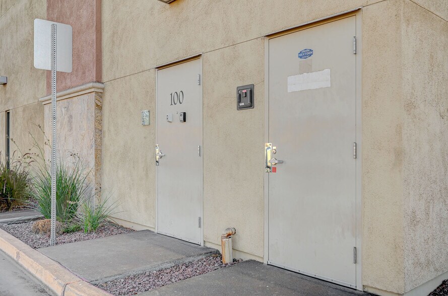 More Photos Of 270 W Lake Mead Pky, Henderson Freestanding For Sale