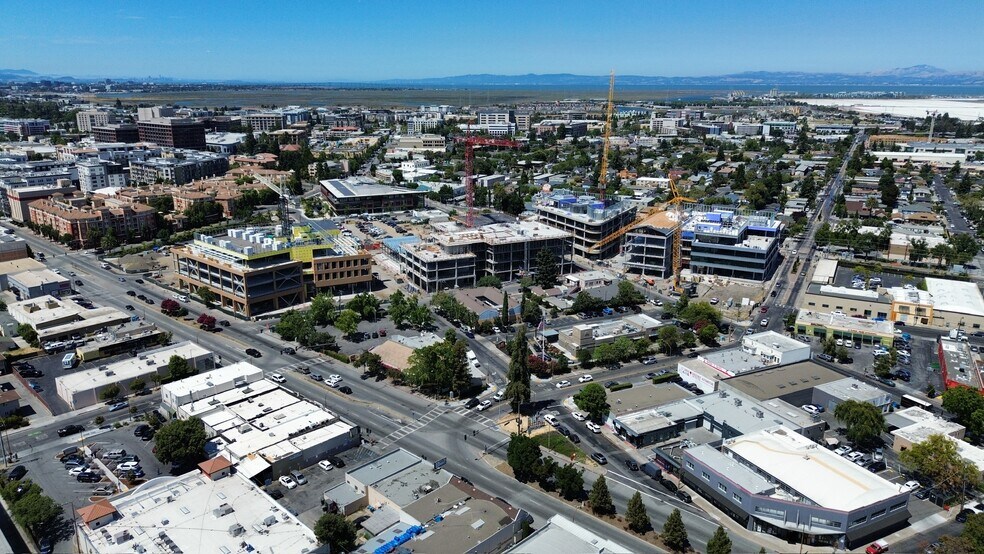 More Photos Of 411-417 Lathrop St, Redwood City Service For Sale