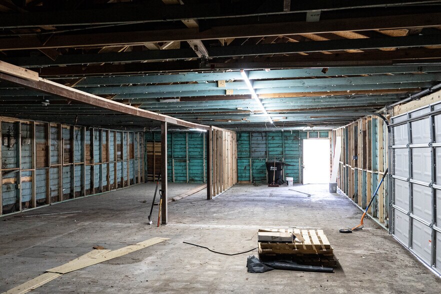 More Photos Of 603-605 S Martin Luther King Blvd, Temple Light Manufacturing For Lease