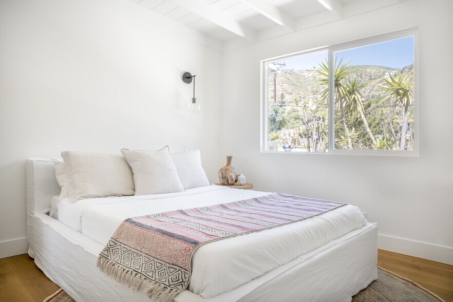 More Photos Of 31254 Bailard Rd, Malibu Multifamily For Sale