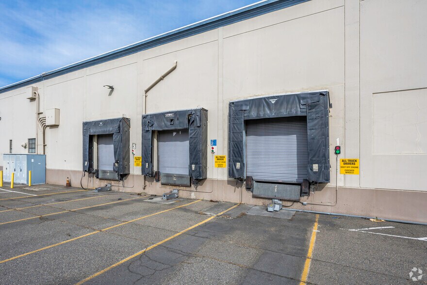 More Photos Of 4800 Lang Ave, Mcclellan Manufacturing For Lease