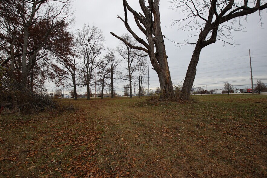 More Photos Of 0 Jackson Street St, Muncie Land For Sale