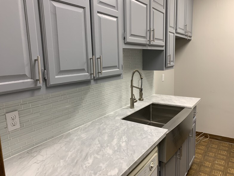 More Photos Of 3501 Turtle Creek Dr, Port Arthur Medical For Lease