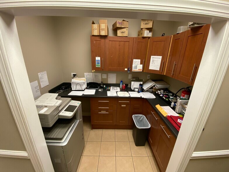 More Photos Of 200 Unionville Indian Trail Rd, Indian Trail Office For Sale