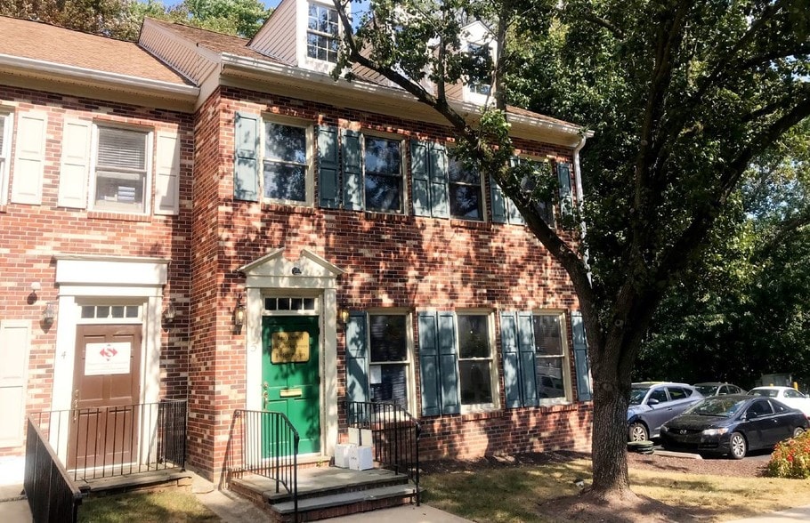 Primary Photo Of 107 Chesley Dr, Media Office For Sale