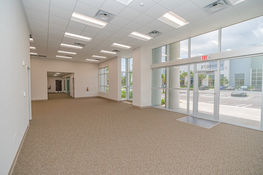 More Photos Of 1620 NW 215th St, Miami Gardens Unknown For Lease