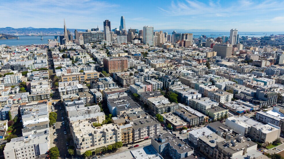 More Photos Of 1668 Washington St, San Francisco Apartments For Sale