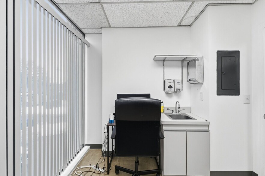 More Photos Of 1515 Smith St, North Providence Medical For Sale