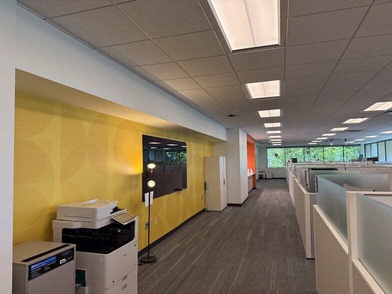 More Photos Of 23321 E Knox Ave, Liberty Lake Office For Lease