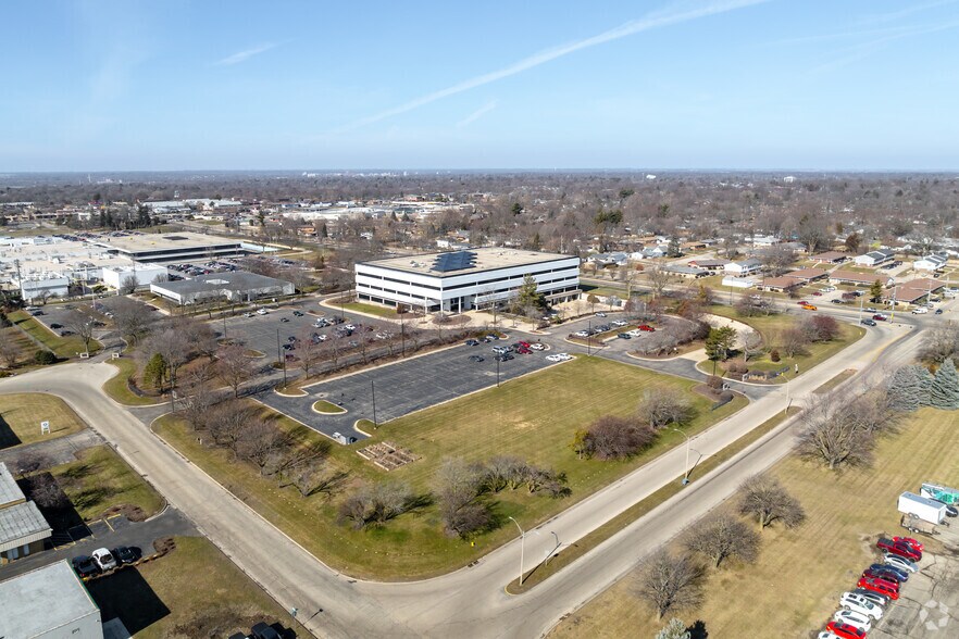 More Photos Of 4949 Harrison Ave, Rockford Office For Lease