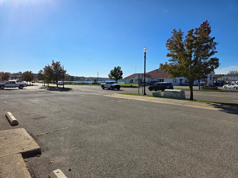 More Photos Of 4534 Dowling St, Montague Office For Sale