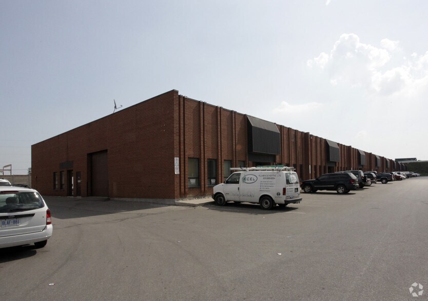 More Photos Of 101 Freshway Dr, Vaughan Flex For Sale