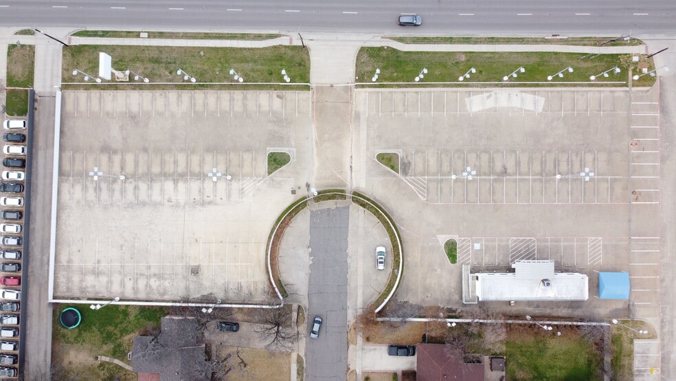 More Photos Of 1700 E Airport Fwy, Irving Auto Dealership For Sale