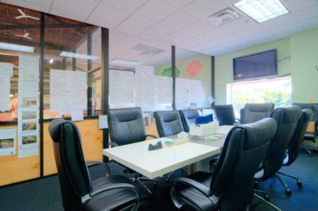 More Photos Of 1 Lexington & Revere Ave, Bethpage Warehouse For Sale