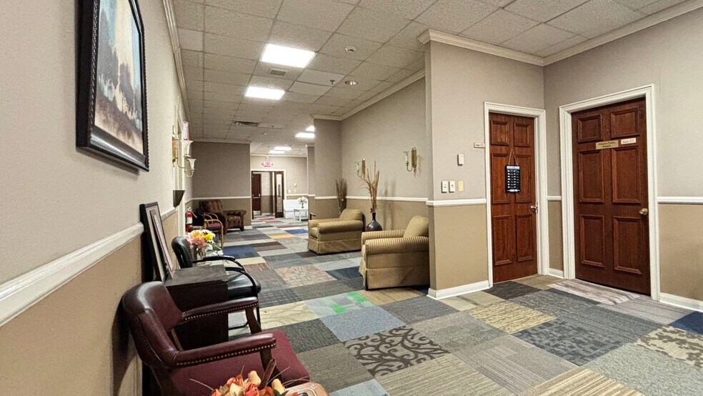 More Photos Of 1101 W Hamilton St, Allentown Office For Sale