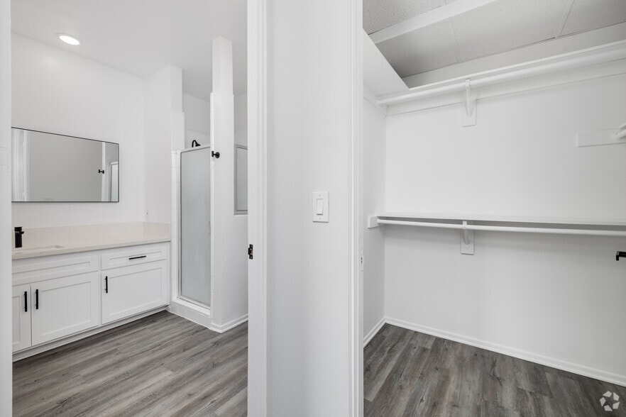 More Photos Of 1527 Veteran Ave, Los Angeles Apartments For Sale
