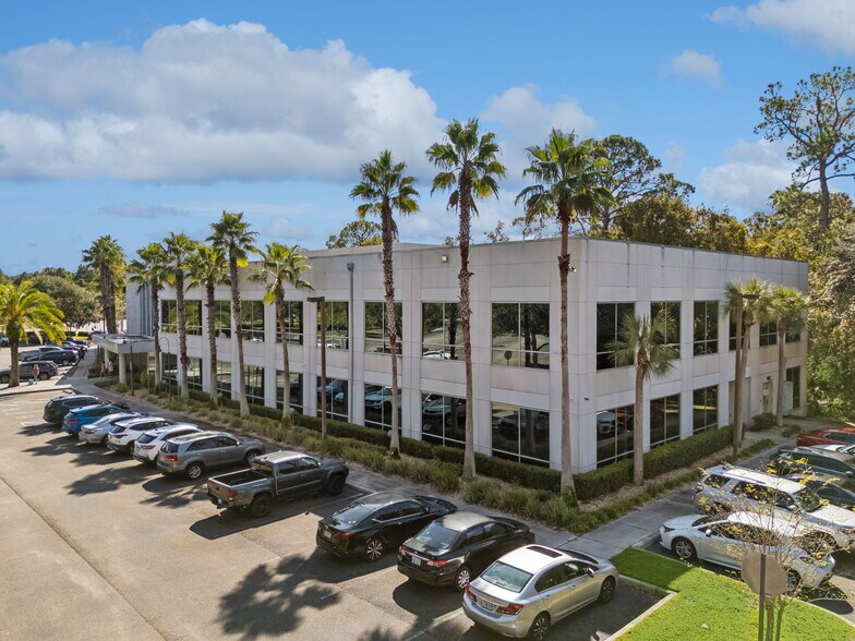 More Photos Of 7560 Red Bug Lake Rd, Oviedo Medical For Sale