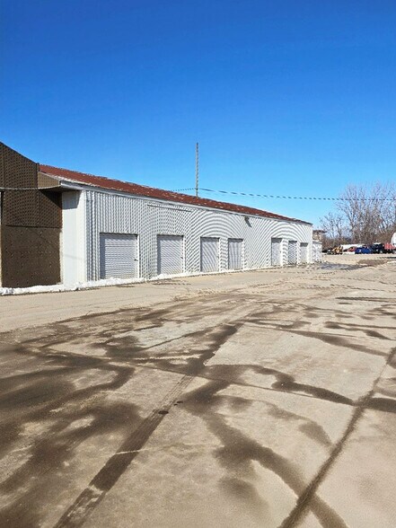 More Photos Of 24423 State Road 23, South Bend Manufacturing For Sale