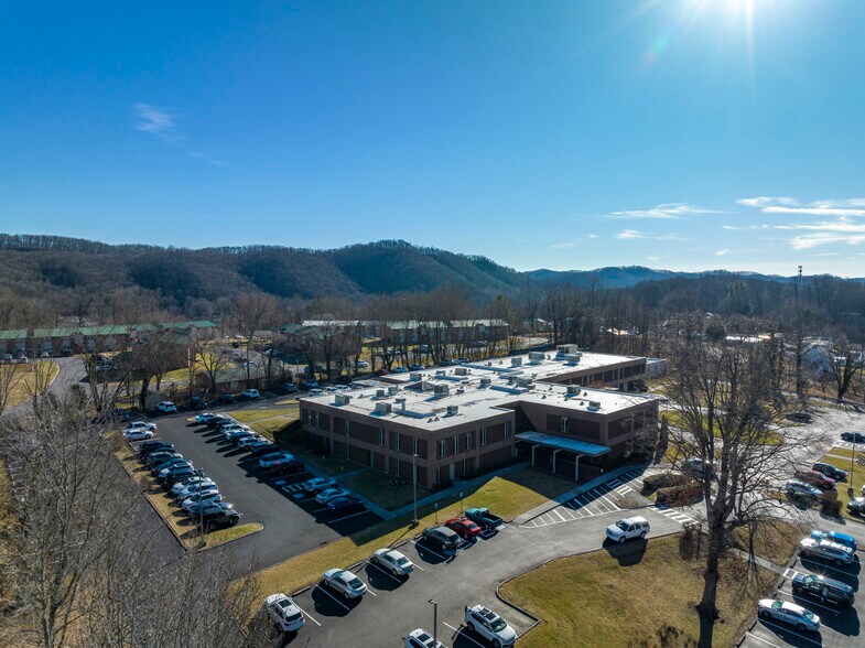 More Photos Of 350 Blountville Hwy, Bristol Medical For Sale