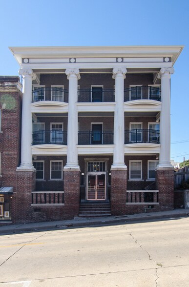 More Photos Of 210 N 8th St, Saint Joseph Apartments For Sale