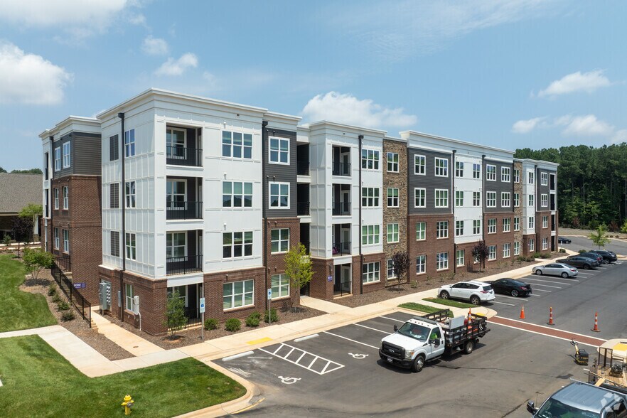 Primary Photo Of 2000 McChesney Hill Loop, Apex Apartments For Lease