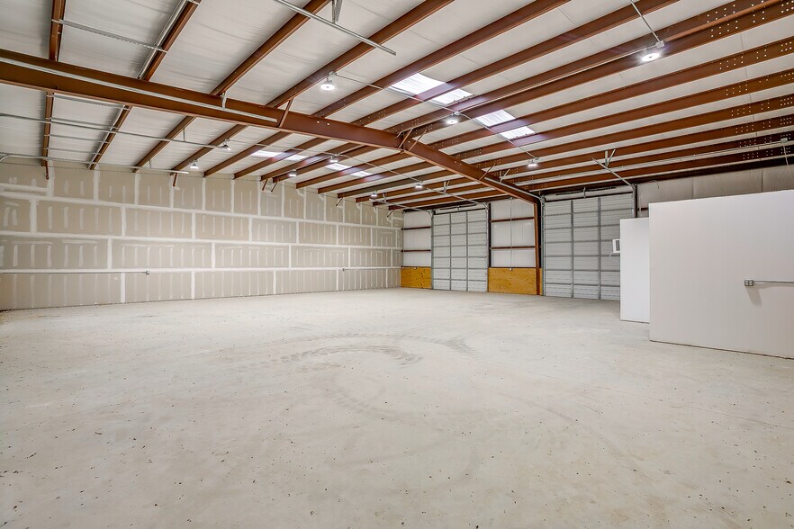 More Photos Of 4580 J D Mouser Pky, Alvarado Unknown For Lease