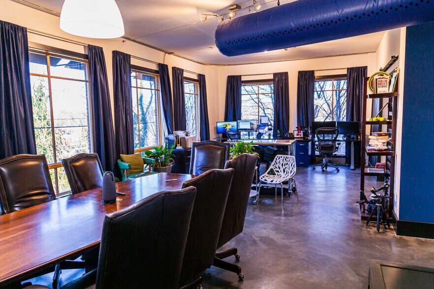 More Photos Of 319 Atlanta St, Marietta Office For Sale