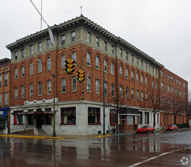 Primary Photo Of 401 Market St, Sunbury Apartments For Lease