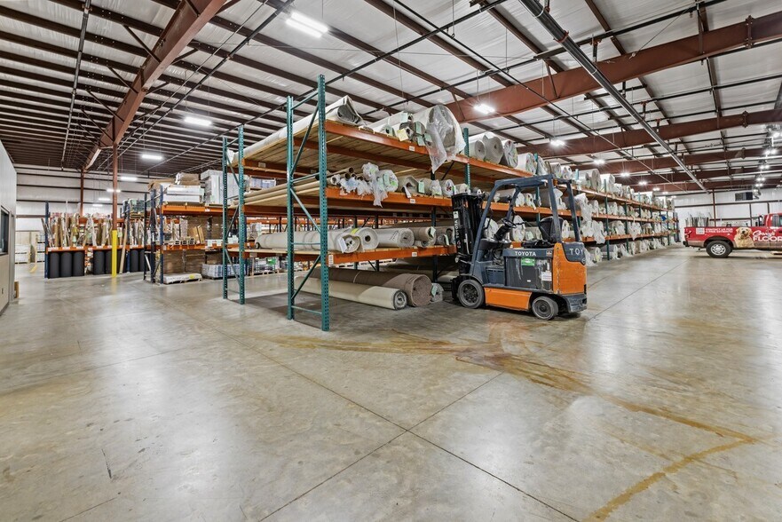 More Photos Of 4659 Wildwood Ln, Springdale Industrial For Lease