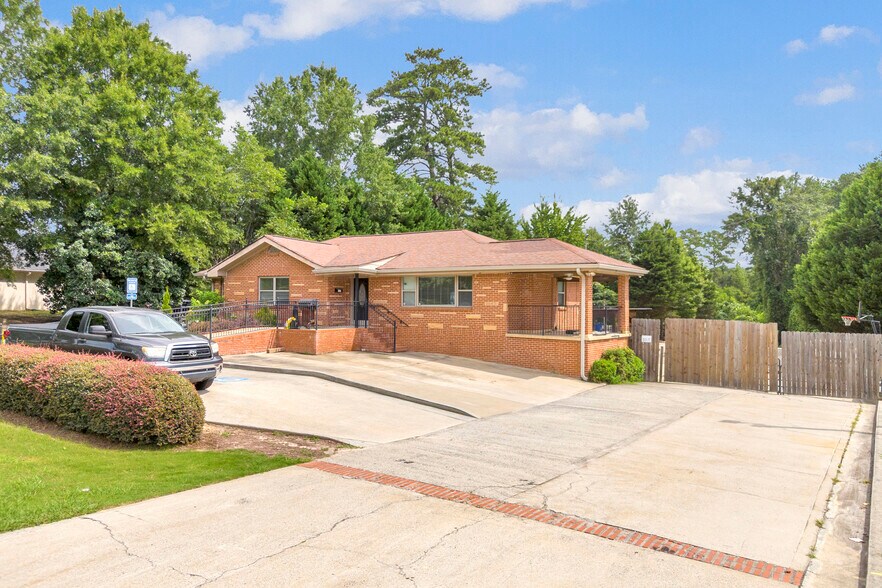 More Photos Of 2642 Loganville Hwy, Grayson Office Residential For Sale