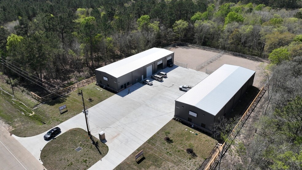 More Photos Of 4230 S Major Dr, Beaumont Warehouse For Lease