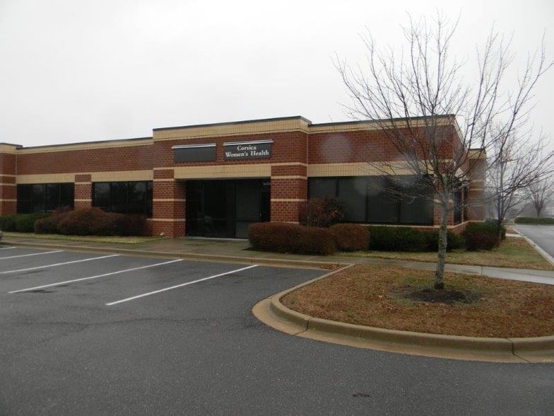 More Photos Of 202 Coursevall Dr, Centreville Medical For Lease