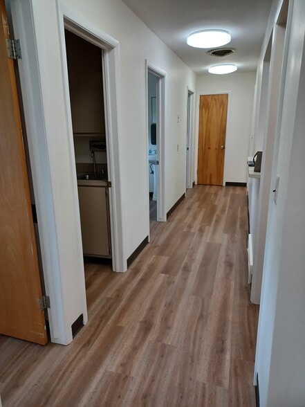 More Photos Of 32905 W 12 Mile Rd, Farmington Hills Medical For Sale