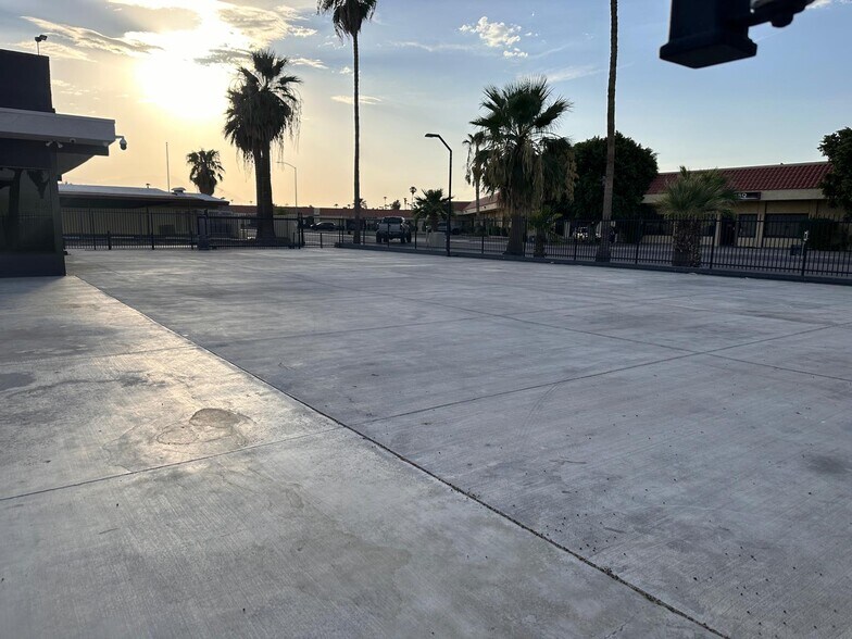 More Photos Of 83197 Requa Ave, Indio Auto Dealership For Sale