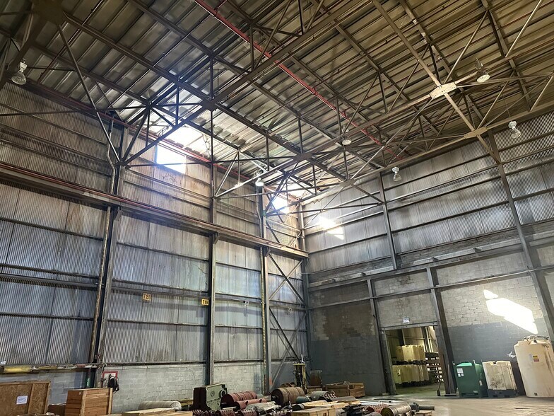 More Photos Of 300 Riley Rd, Jay Warehouse For Lease