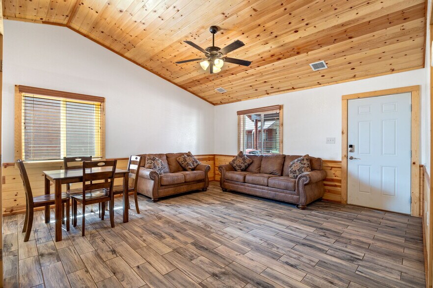 More Photos Of 2 County Road 2141 rd, Alpine Hotel For Sale