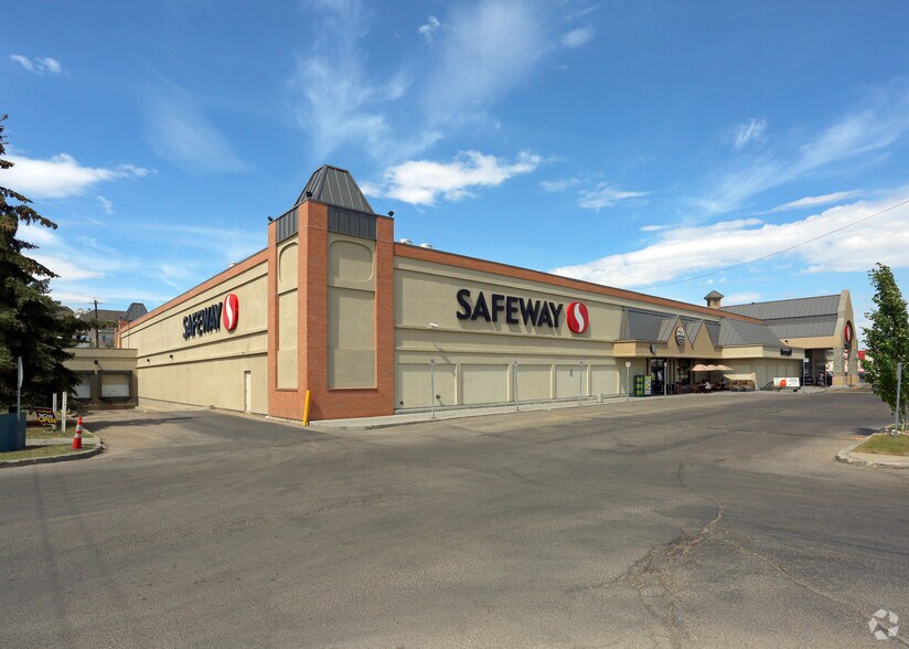 More Photos Of 15007 Stony Plain Rd NW, Edmonton Storefront For Lease