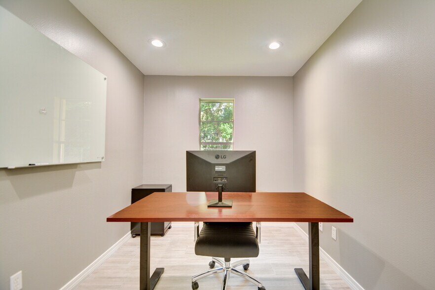 More Photos Of 26615 Oak Ridge Dr, The Woodlands Office For Lease