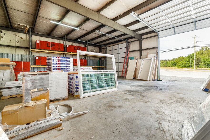 More Photos Of 728 N Main St, Emporia Auto Repair For Sale