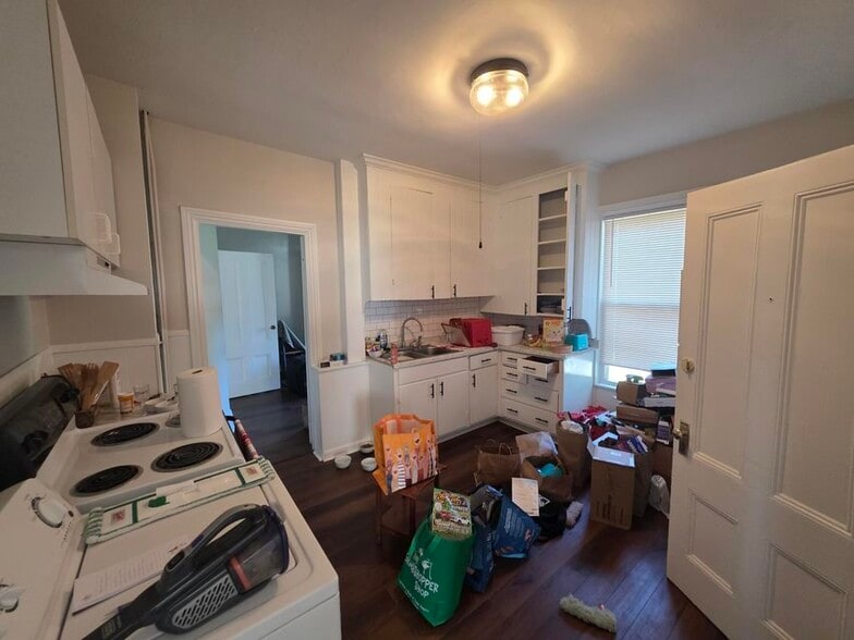 More Photos Of 115 Limerock St, Rockland Apartments For Sale