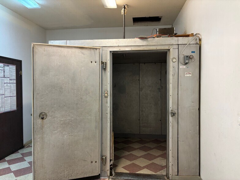 More Photos Of 1758 Industrial Way, Napa Warehouse For Lease