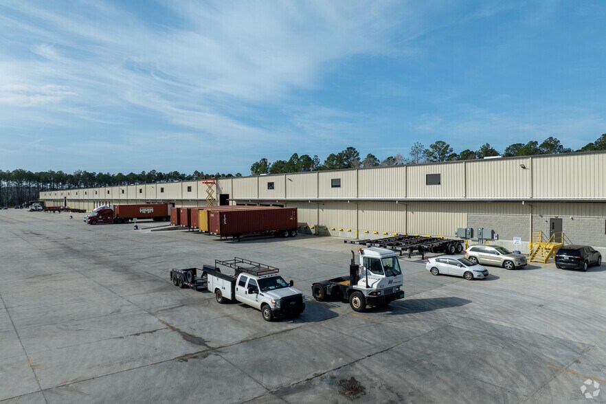 More Photos Of 2730 Pickettville Rd, Jacksonville Distribution For Lease
