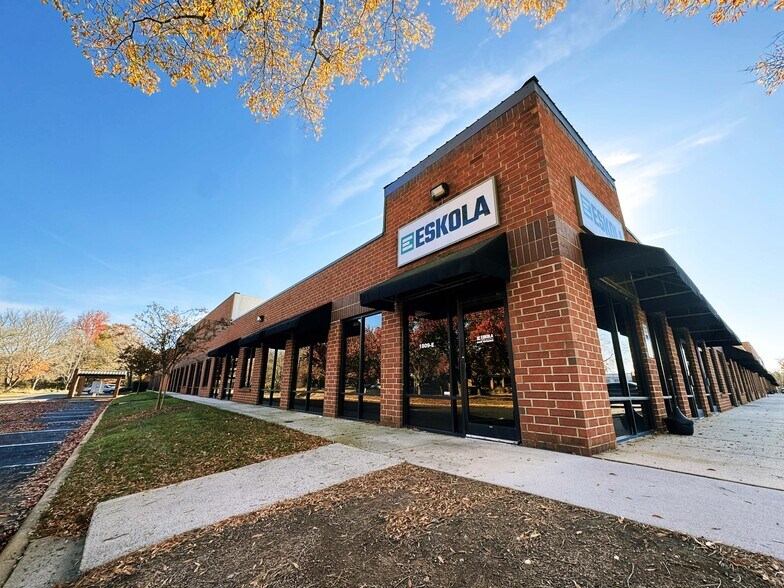 Primary Photo Of 1809 Associates Ln, Charlotte Light Distribution For Lease